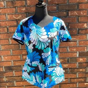 Premier modern fit scrub top